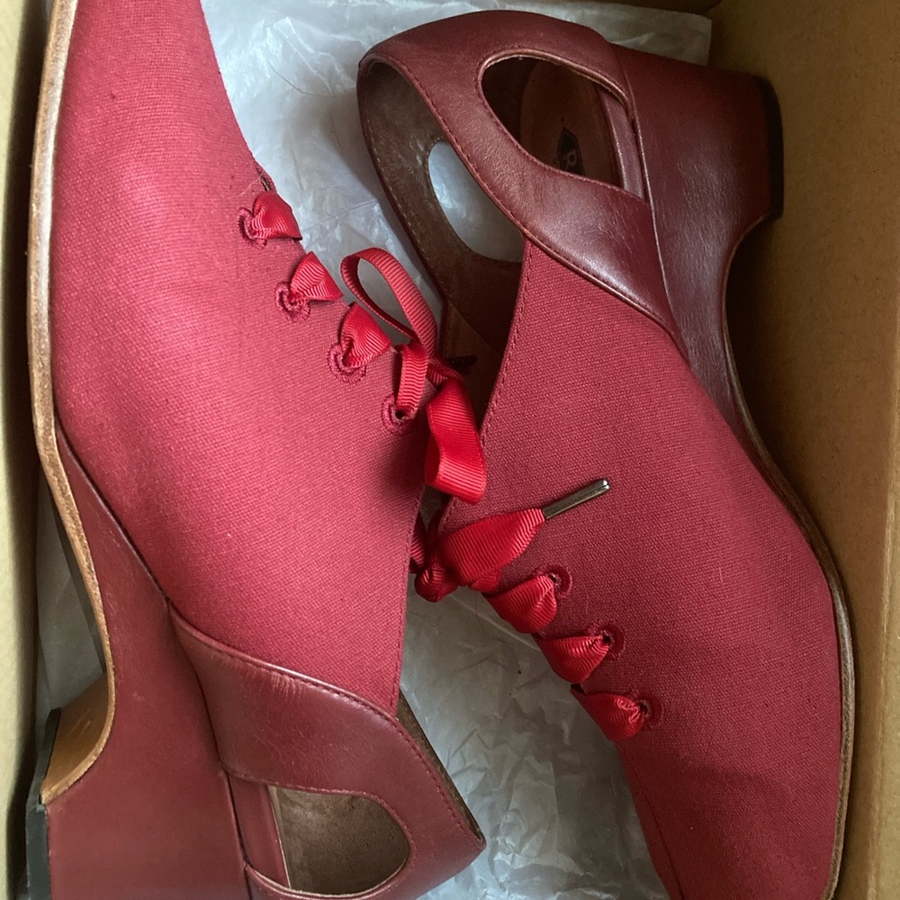 Royal Vintage Daphne shoes size 10